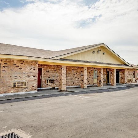 Oyo Hotel Lake Charles La I-10 מראה חיצוני תמונה