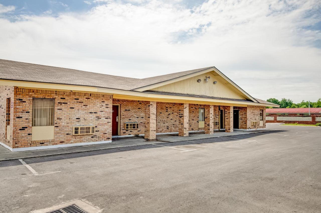 Oyo Hotel Lake Charles La I-10 מראה חיצוני תמונה