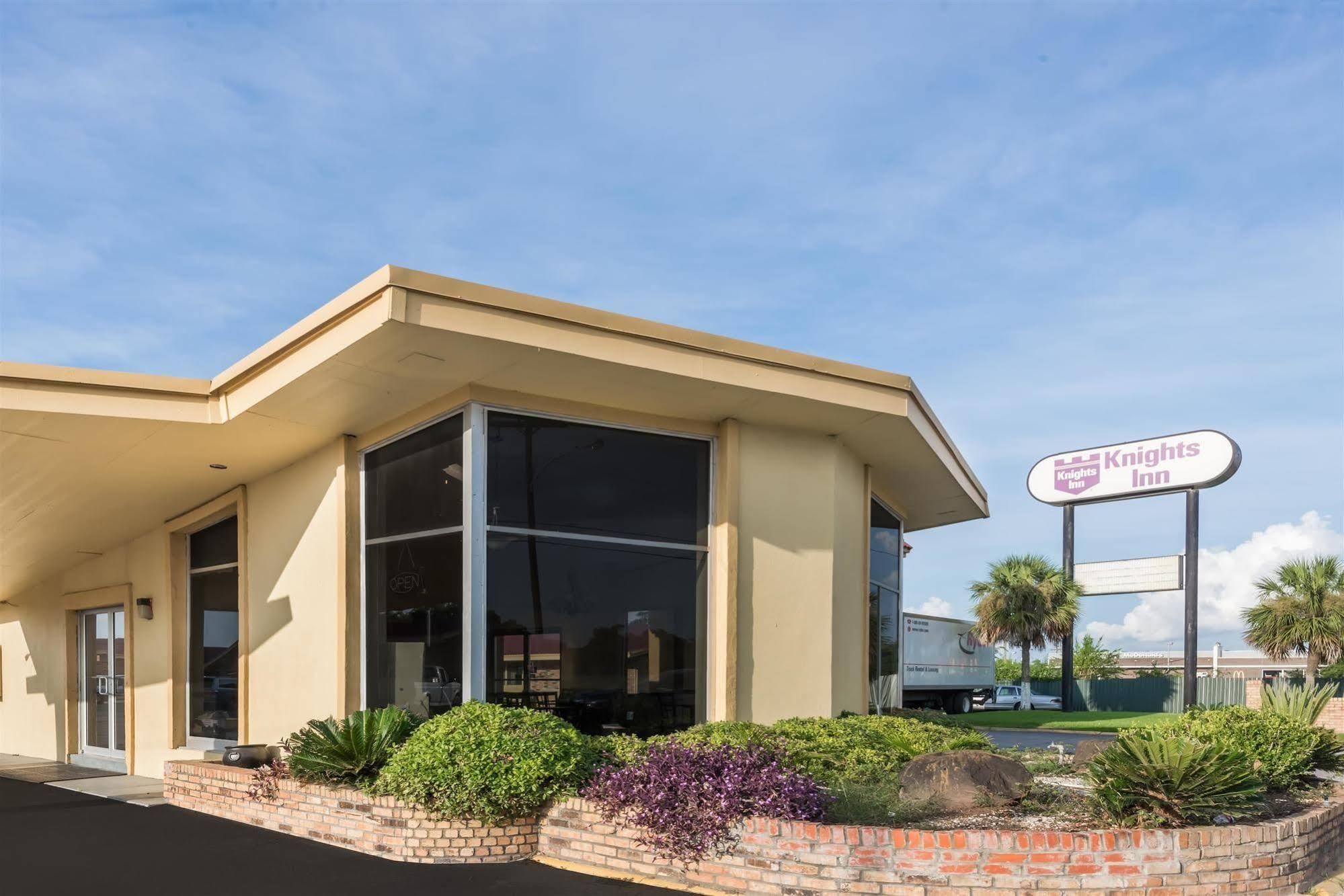 Oyo Hotel Lake Charles La I-10 מראה חיצוני תמונה