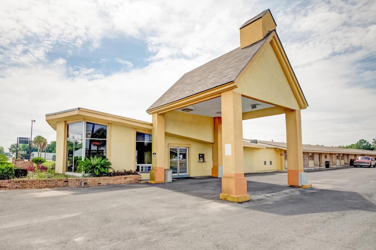 Oyo Hotel Lake Charles La I-10 מראה חיצוני תמונה