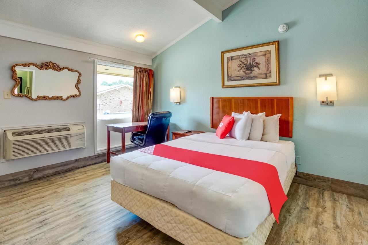 Oyo Hotel Lake Charles La I-10 מראה חיצוני תמונה